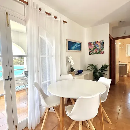 White Sands 4.20 Apartment